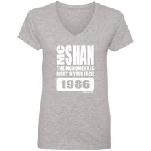 MC SHAN “The monument is right in your face” (Rapamania Collection) oz. T-Shirt Ladies' V-Neck T-Shirt