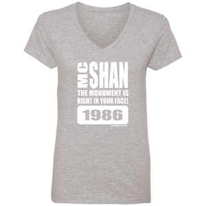 MC SHAN “The monument is right in your face” (Rapamania Collection) oz. T-Shirt Ladies' V-Neck T-Shirt